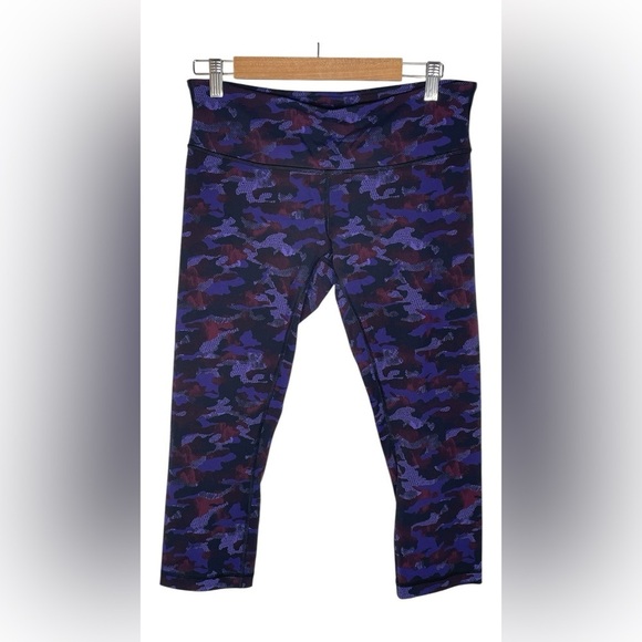 Lululemon Wunder Under Crop (Hi-Rise) Purple Camo Size 10 - Picture 5 of 10
